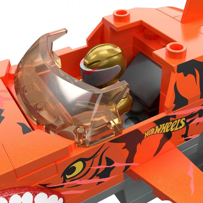 Hot Wheels Smash 'N Crash Tiger Shark Chomp Course